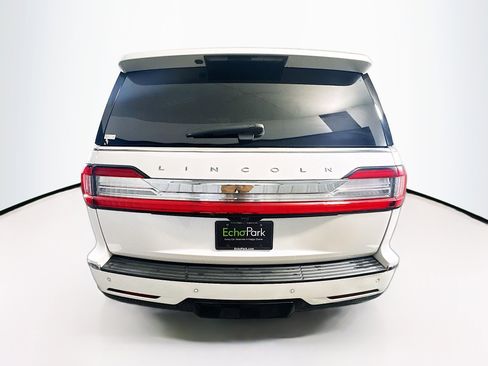 Used 2019 Lincoln Navigator L Reserve image 7