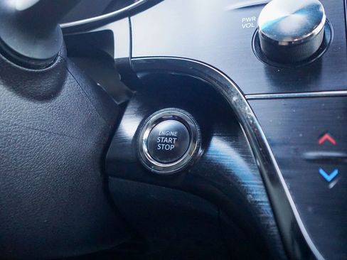 Used 2017 Toyota Avalon Touring image 23