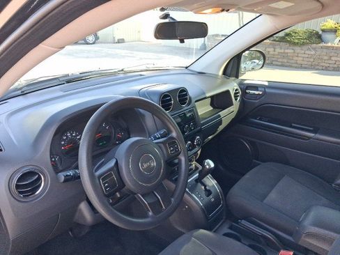 Used 2013 Jeep Compass Sport FWD image 13