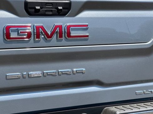 New 2026 GMC Sierra 2500 SLT w/ SLT Premium Package AWD/4WD image 32