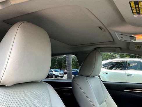 Used 2013 Lexus ES 350 w/ Luxury Pkg image 14