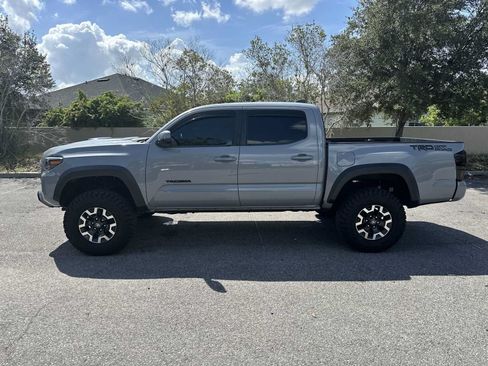 Used 2021 Toyota Tacoma TRD Off-Road RWD image 3