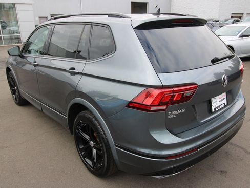 Used 2019 Volkswagen Tiguan SEL Premium R-Line AWD/4WD image 3