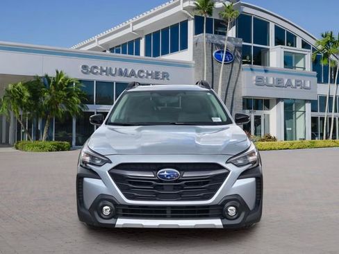 Certified 2025 Subaru Outback Limited AWD/4WD image 2