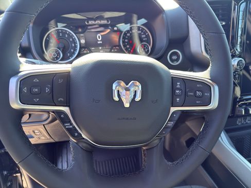 New 2026 RAM 1500 Big Horn AWD/4WD image 17