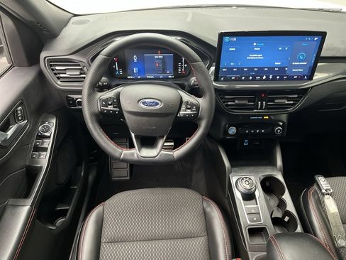 Certified 2023 Ford Escape ST-Line w/ Tech Pack #1 AWD/4WD image 14