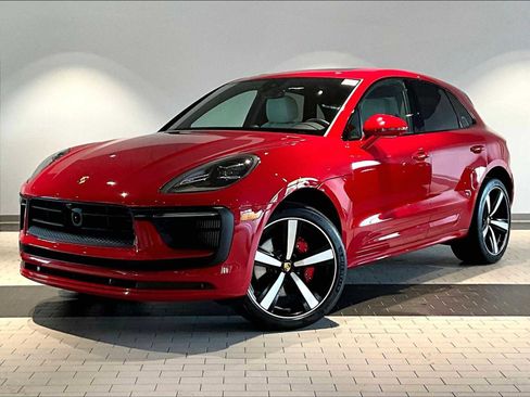 Used 2025 Porsche Macan S image 1