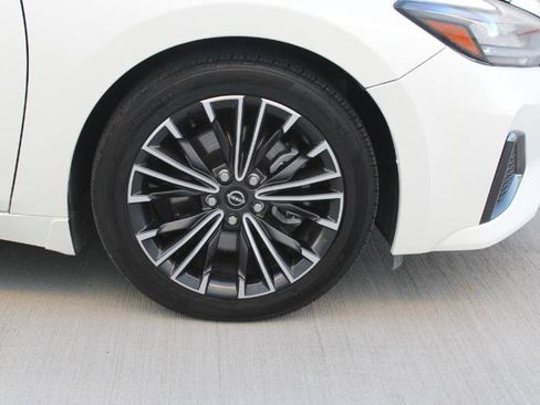 Used 2023 Nissan Maxima SV w/ Floor Mat Group image 42