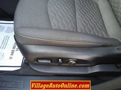 Used 2019 Chevrolet Equinox LT image 21