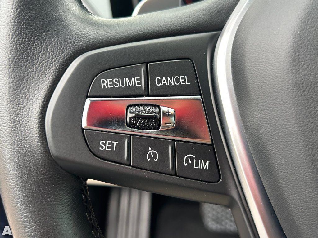 Used 2022 BMW 330i Sedan w/ Driving Assistance Package RWD image 30