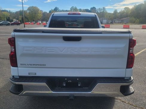 Used 2025 Chevrolet Silverado 1500 W/T w/ WT Value Package image 10