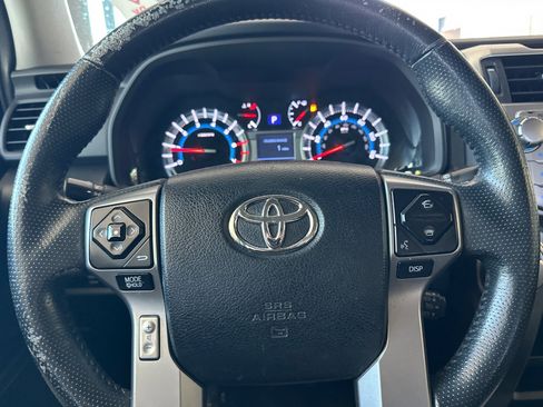 Used 2017 Toyota 4Runner SR5 RWD image 22