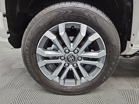 Used 2025 Toyota 4Runner Limited image 54