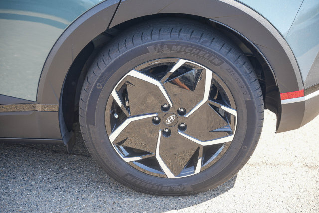 Certified 2024 Hyundai Ioniq 5 SEL RWD image 12