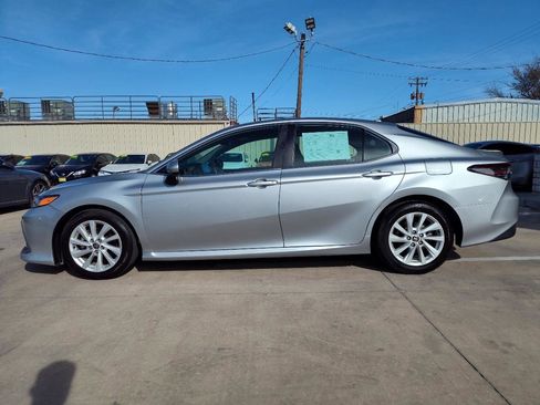 Used 2023 Toyota Camry LE image 7