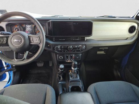 Used 2024 Jeep Wrangler Sport image 13