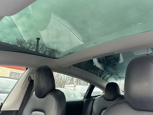 Used 2020 Tesla Model 3 Performance image 9