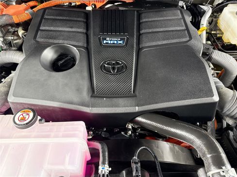 Used 2024 Toyota Tundra Limited image 43