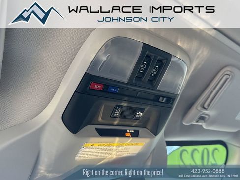 Used 2022 Subaru Crosstrek 2.0i Premium w/ Moonroof Package image 17