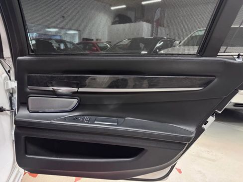 Used 2014 BMW 750Li xDrive 750Li xDrive Sedan 4D image 33