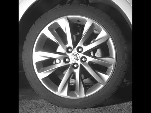 Certified 2022 Buick Envision Avenir w/ Technology Package II AWD/4WD image 27