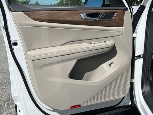 New 2026 Volkswagen Atlas SE image 16