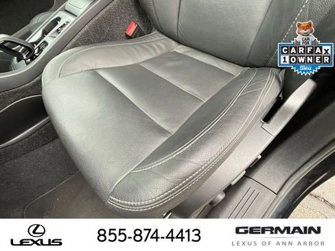 Used 2025 Volvo XC40 B5 Core AWD/4WD image 22