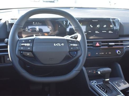 New 2026 Kia Sportage EX w/ EX Panorama Roof Package image 20