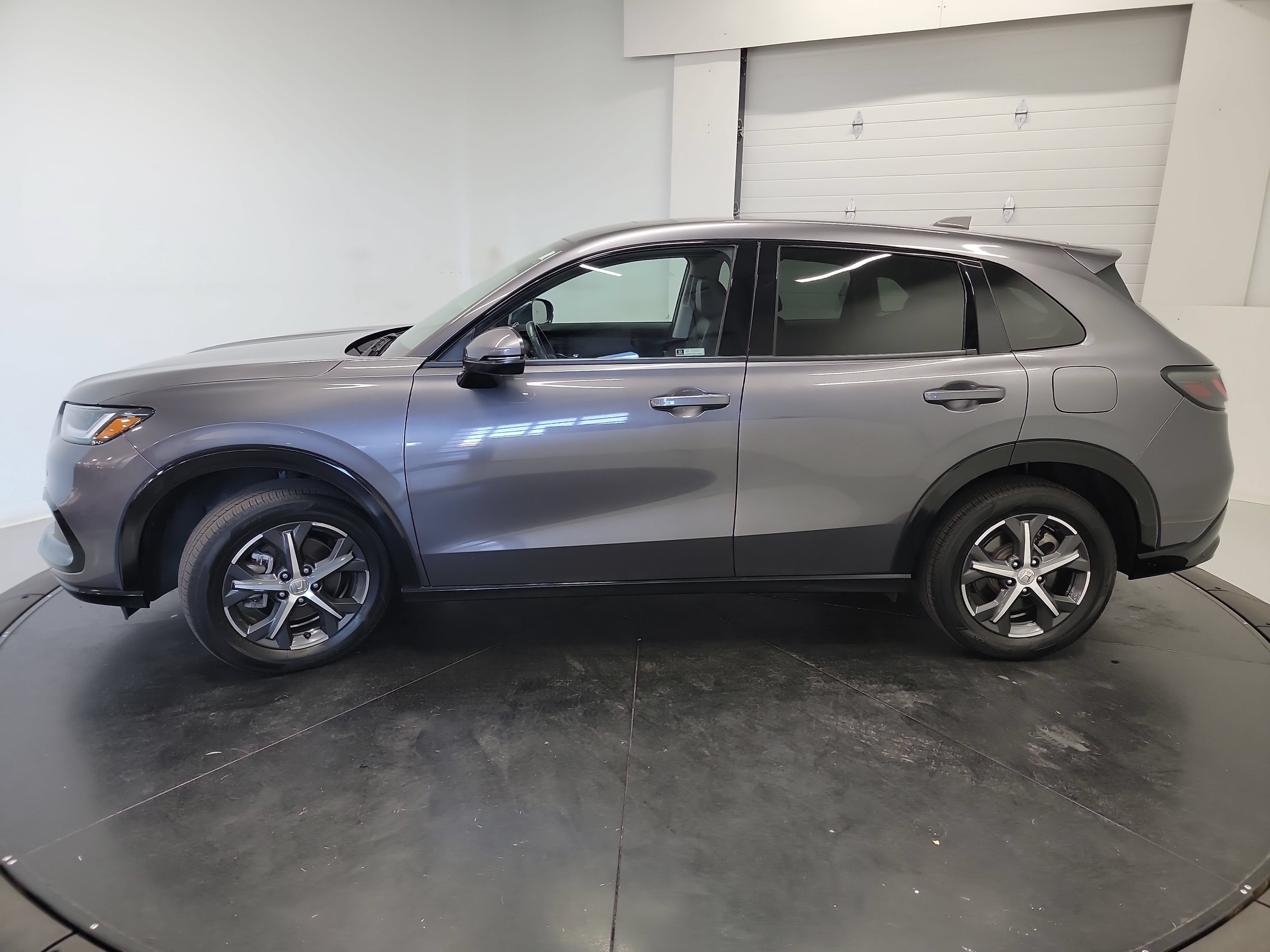 Used 2024 Honda HR-V EX-L image 5