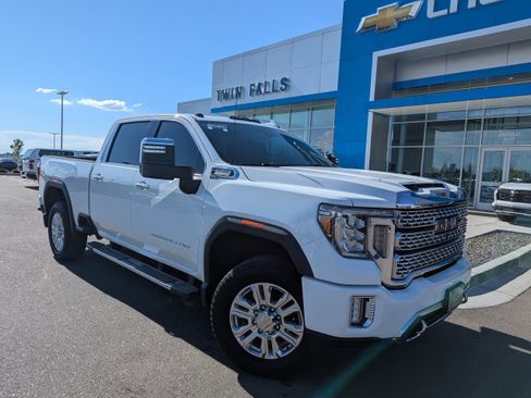 Certified 2020 GMC Sierra 3500 Denali w/ Denali Ultimate Package AWD/4WD image 1