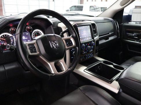 Used 2014 RAM 2500 Laramie w/ Convenience Group AWD/4WD image 32