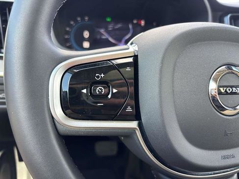 Used 2025 Volvo XC60 B5 Plus image 26