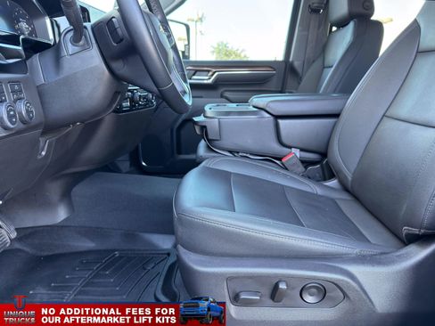 Used 2024 Chevrolet Silverado 3500 LT w/ Convenience Package image 19
