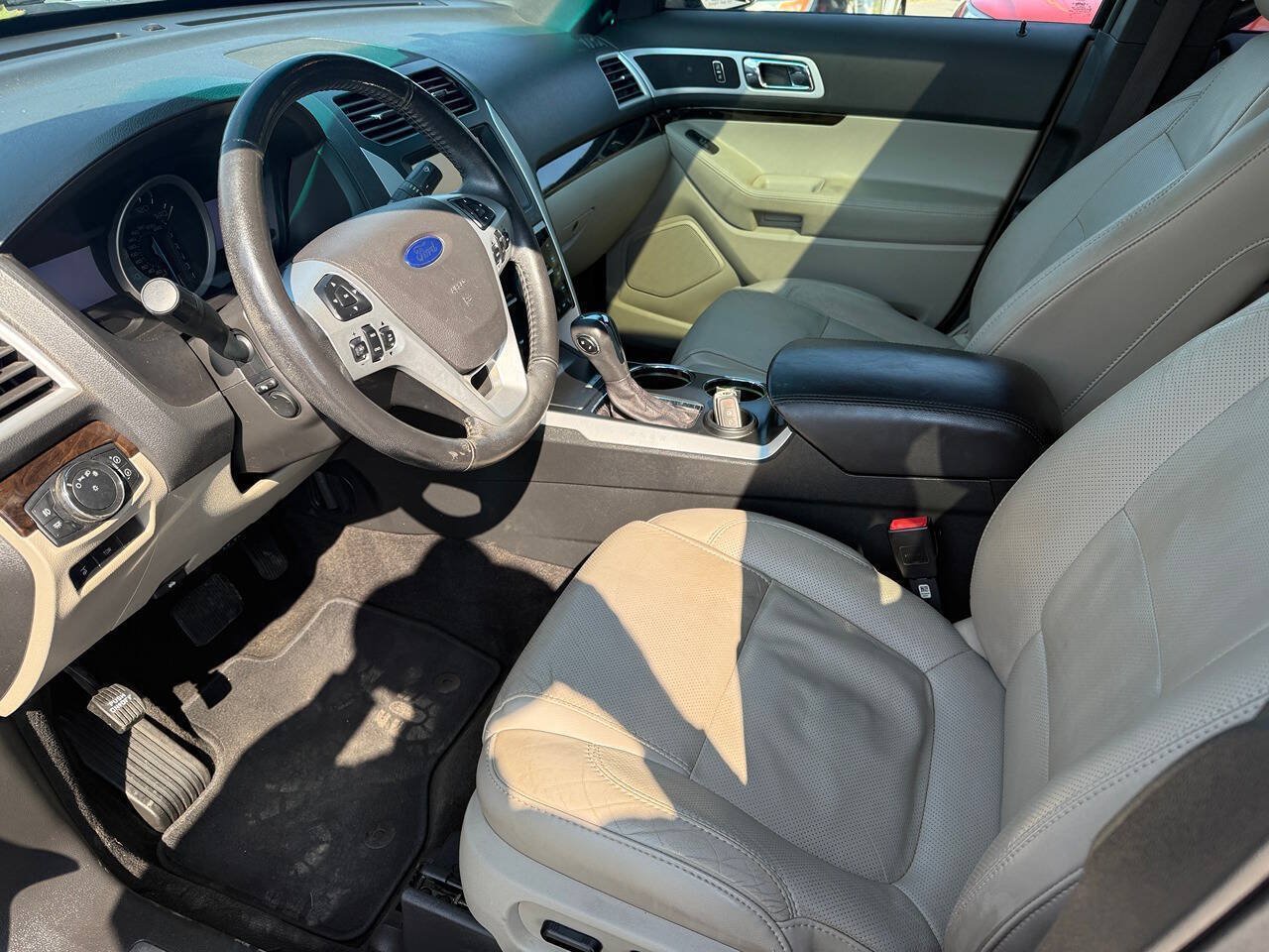 Used 2013 Ford Explorer Limited FWD image 13