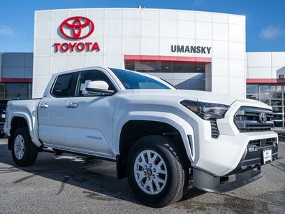 New 2025 Toyota Tacoma SR5