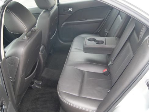 Used 2009 Mercury Milan Premier image 7