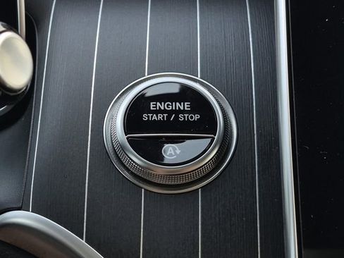 Certified 2025 Mercedes-Benz GLC 300 image 32