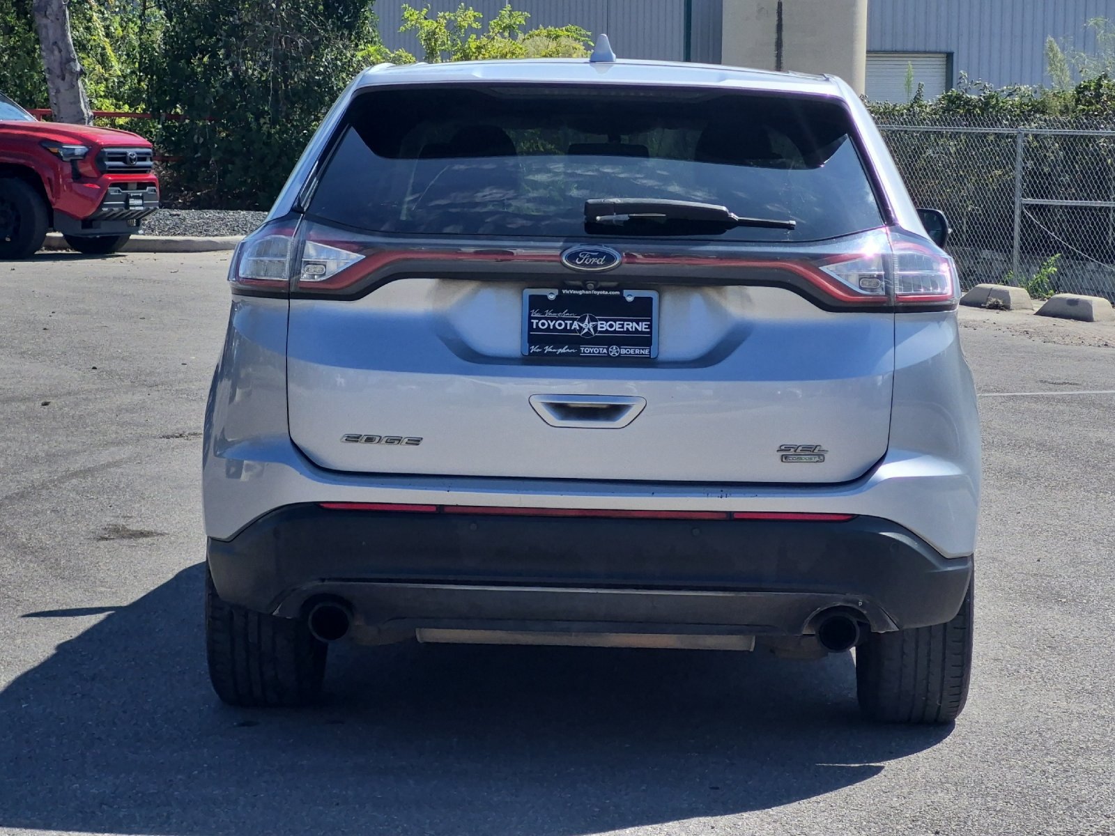 Used 2018 Ford Edge SEL w/ Equipment Group 201A FWD image 4
