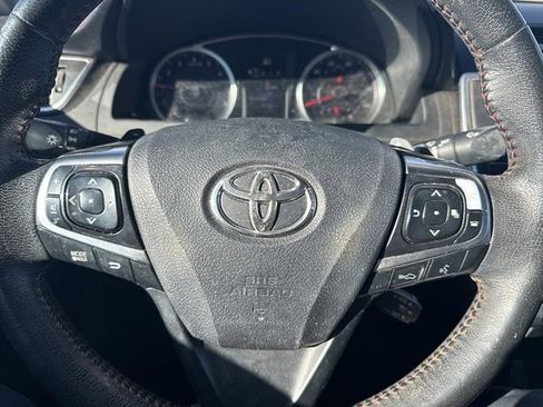 Used 2015 Toyota Camry XSE image 20