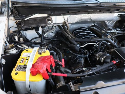 Used 2011 Ford F150 XLT w/ XLT Convenience Pkg image 38