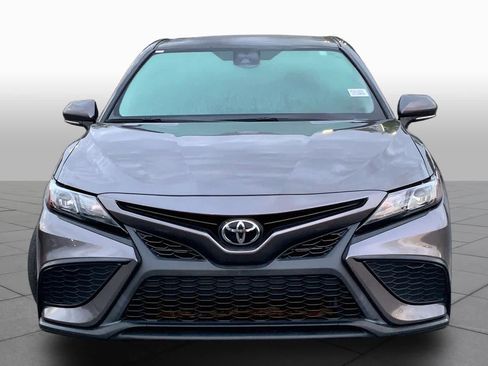 Used 2023 Toyota Camry SE FWD image 4