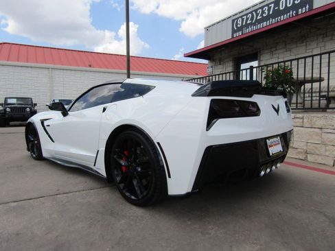 Used 2015 Chevrolet Corvette Stingray Coupe w/ 2LT Preferred Equipment Group RWD image 4