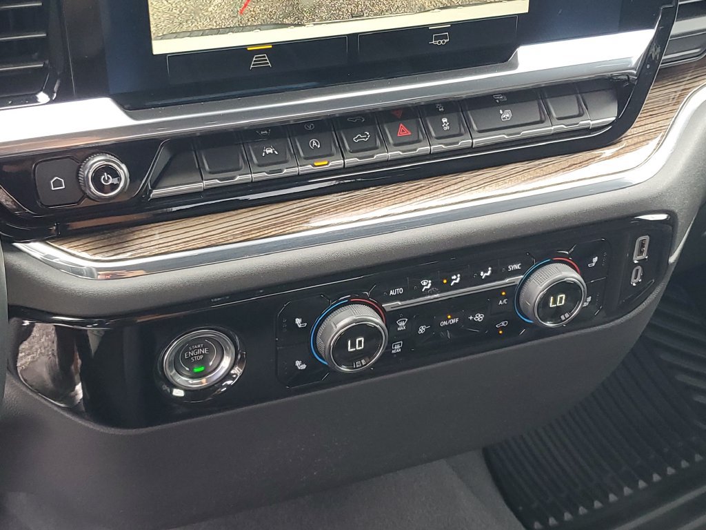 Used 2023 Chevrolet Silverado 1500 LT AWD/4WD image 18