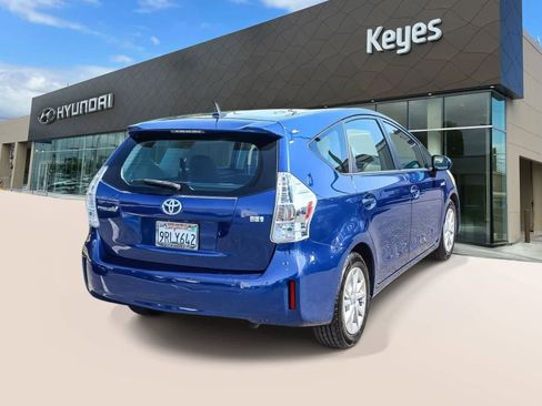 Used 2012 Toyota Prius V Three FWD image 4