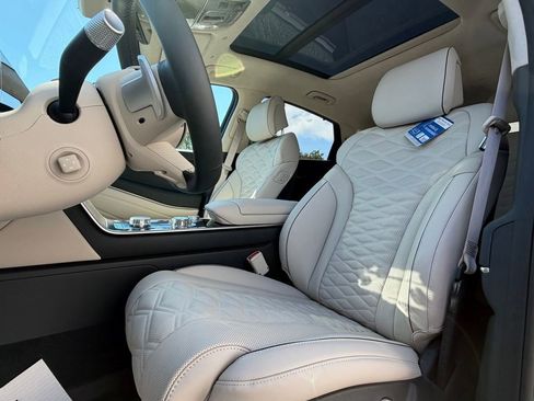 New 2026 Genesis GV80 3.5T e-SC AWD/4WD image 3