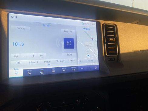 Used 2024 Ford Bronco Outer Banks w/ Sasquatch Package image 27