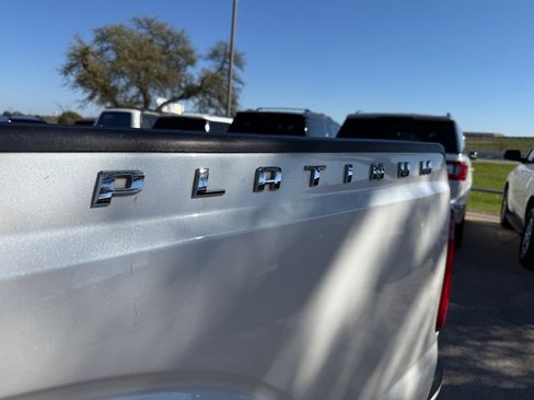 Used 2014 Ford F250 Platinum w/ FX4 Off-Road Package AWD/4WD image 13