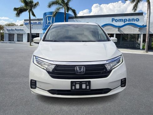 Certified 2022 Honda Odyssey Touring image 2