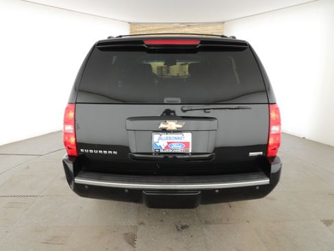 Used 2011 Chevrolet Suburban LTZ AWD/4WD image 4