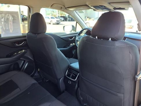 Used 2023 Subaru Outback Premium image 19